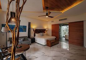 Mia Bacalar Luxury Resort & Spa