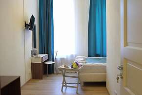 Mark hotel
