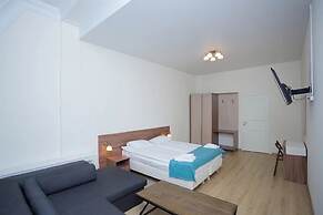 Mark hotel