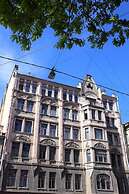 Mark hotel