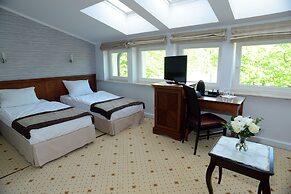 Hotel Apollo