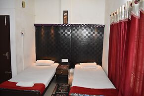 Indira Lodge