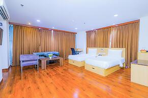 Hyphen Business Hotel