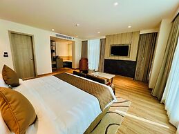 Hyphen Business Hotel