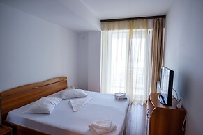 Beach Vibe Apartments  Summerland Mamaia