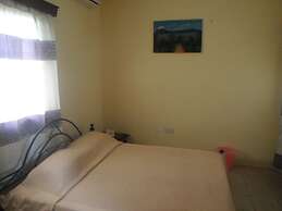 Tarn Hut Resort