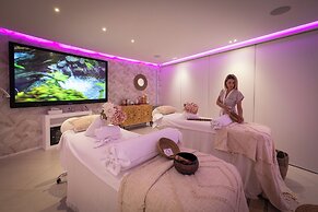 One Ibiza Suites