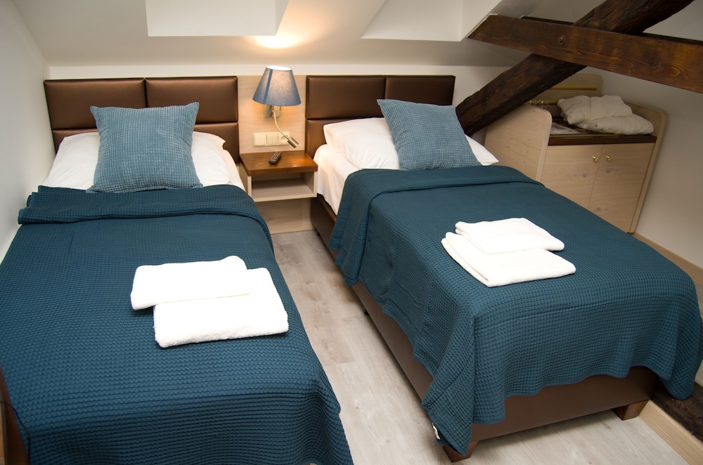 U Medvidku - Brewery Hotel