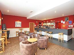 4 Manorcombe