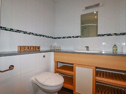47 Bredon Court