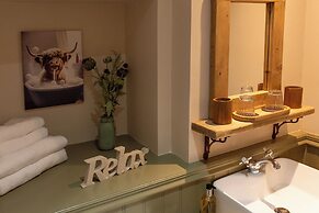 Bridgend House B & B