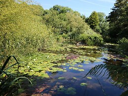 Pond Cottage