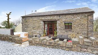 Hill Side Barn