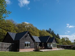 Farley Lodge