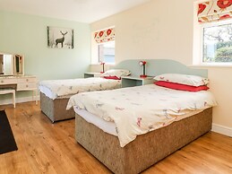 2 Pines Farm Cottages