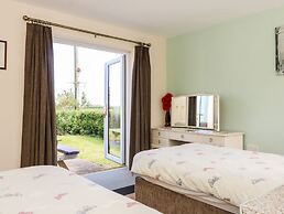 2 Pines Farm Cottages