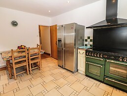 Lower Lane House