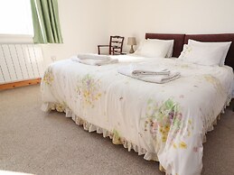 Zoey Cottage
