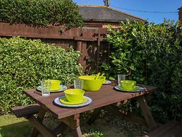 1 Pines Farm Cottages