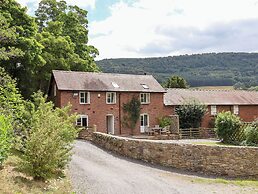 Bryn Howell Stables