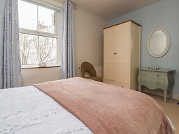 Canalside Cottage