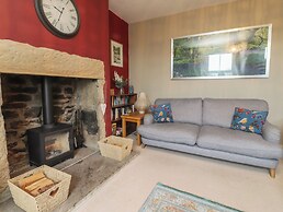 Canalside Cottage