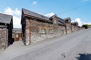 Ysgubor Isaf
