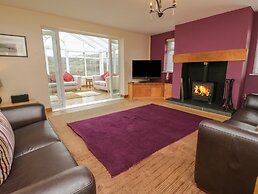 Bryn Derw Holiday Cottage