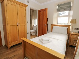 Eden Lodge