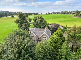 Eden Lodge
