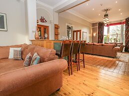 Eden Lodge