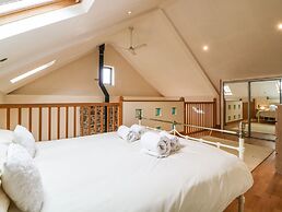 Meader Barn