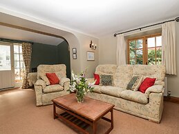 Lower Court Byre