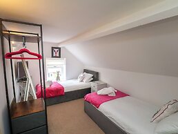 1 Roxby Terrace