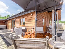 Kingfisher Lodge