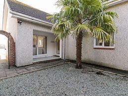 11 Glyn Garth Mews