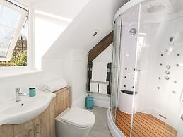 Lower Tundridge Cottage