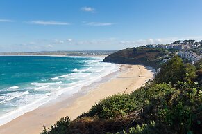 Chy Kerris, Carbis Bay