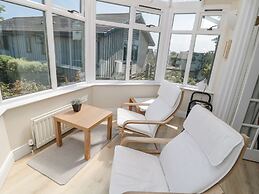 Orchard Lodge