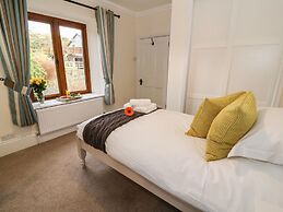 Oakwood House