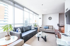 Sarkar Suites - Maple Leaf Square