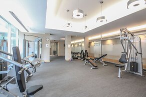 Sarkar Suites - Maple Leaf Square