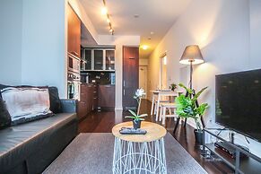 Sarkar Suites - Entertainment District