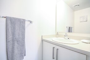 Sarkar Suites - Entertainment District