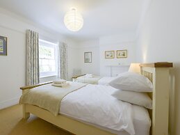 4 Coastguards Cottage
