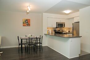 Sarkar Suites - Downtown Apartments