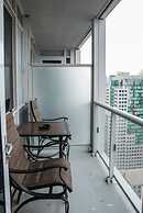 Sarkar Suites - CN Tower Rogers Centre