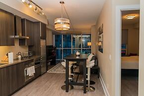Sarkar Suites - CN Tower Rogers Centre