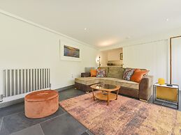 3 Newhall Green