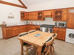 Barnfields Holiday Cottage